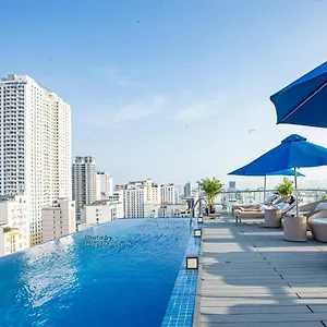 Grand Ocean Luxury Boutique - Infinity Rooftop Pool 4* Đà Nẵng