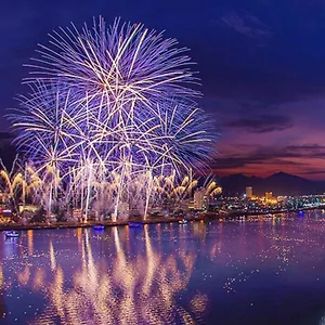 Hotel Ibiza Riverfront Powered By Aston, Đà Nẵng